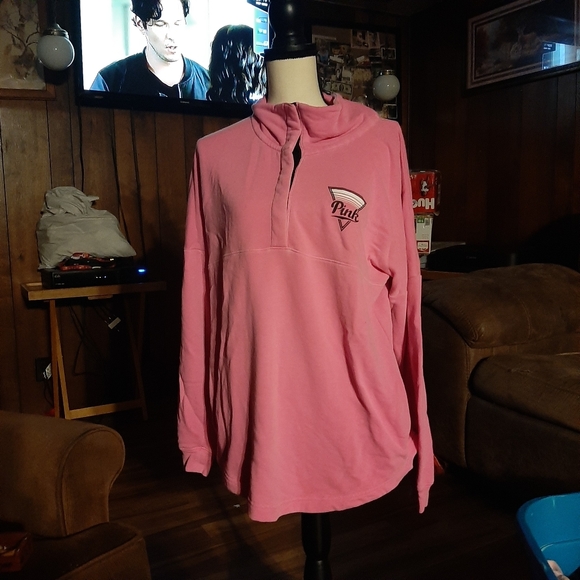 05/21 Vs pink snap neck - Picture 1 of 6